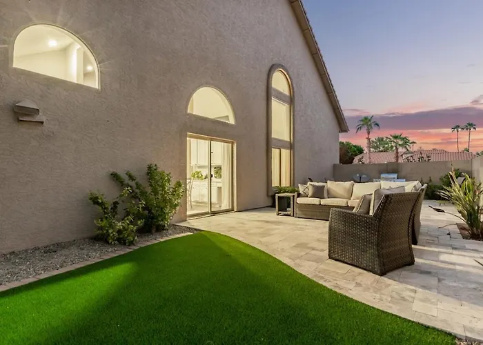 Holiday home Elegant Luxury Wheated Pool Outdoor Fun